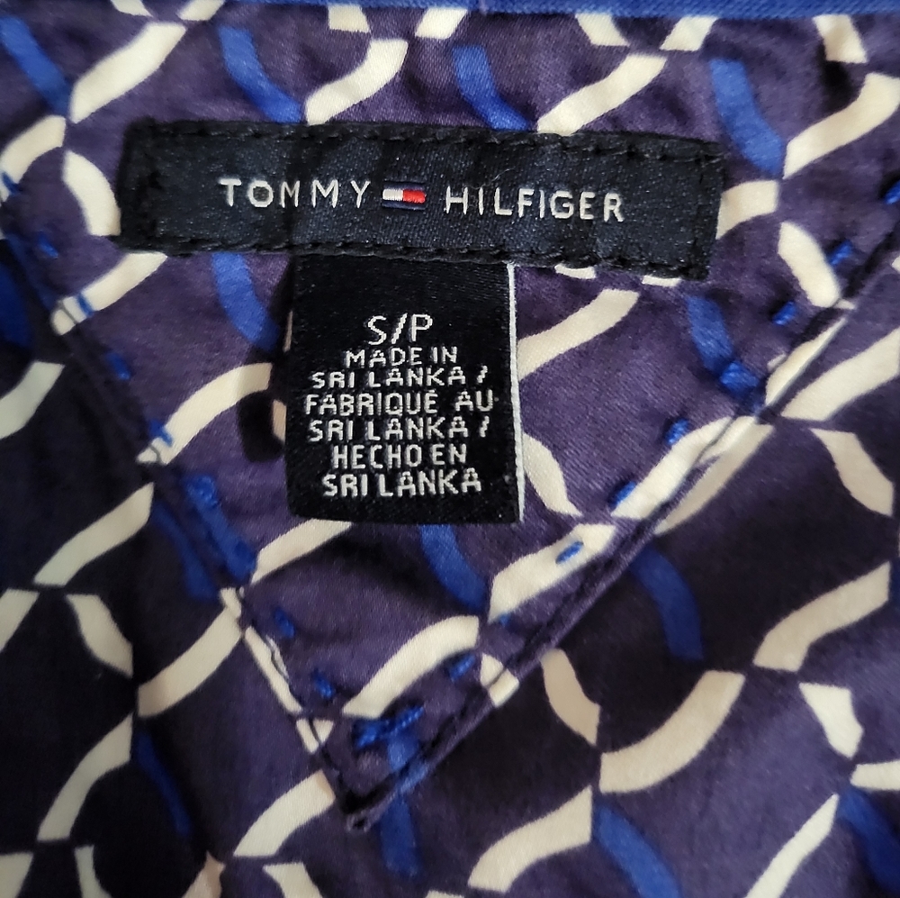 Tommy Hilfiger - Picture 2 of 3